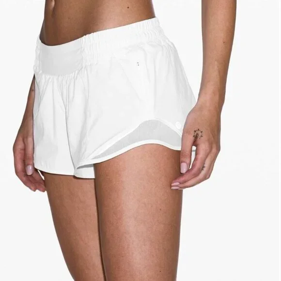 Lululemon Hotty Hot Shorts - Picture 3 of 12